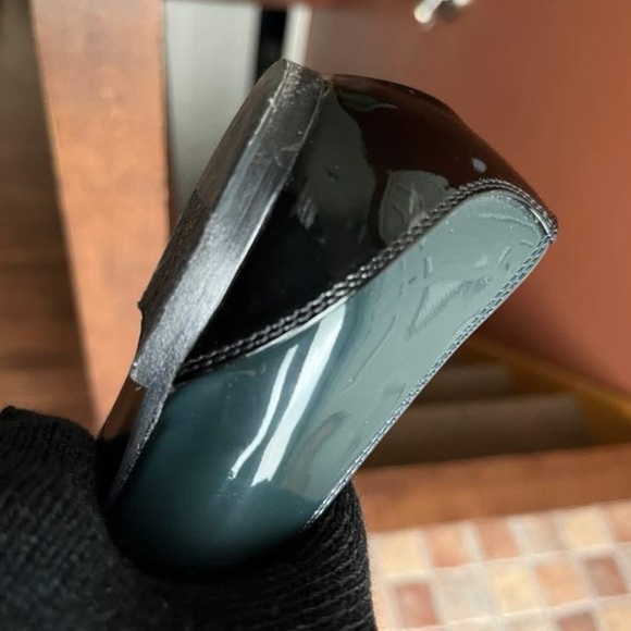 Louis Vuitton Patent Leather Ballet Flats - Picture 14 of 15